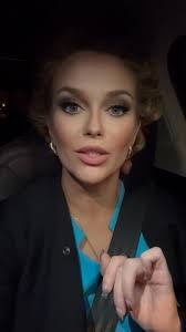 Woof! My feet, my back, my voice… gotta get some rest before we do it all  again in a few hours! See ya again around lunchtime 🫠