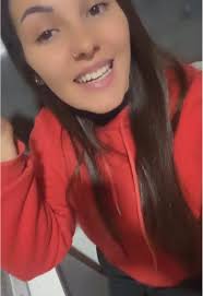 Flor Román (@florenciaromaan)