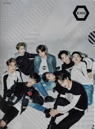 Ada beberapa aplikasi desain baju online maupun offline di android yang mempermudah anda untuk mendesain baju kapan dan di mana saja. Exo Para Vivi Magazine 2016