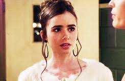 Phoebe Abrams's Instagram, Twitter & Facebook