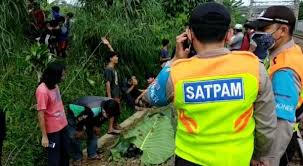 Maybe you would like to learn more about one of these? Banjir Di Bekasi Pemkot Bekasi Belum Selesai Normalisasi Kali Bagian All