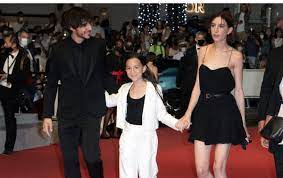 Photo shared by ben attal on november 13, 2021 tagging @madamefigarofr, @leslie_ricci · photo by ben attal on november 07, 2021. Ben Alice And Joe The Three Children Of Charlotte Gainsbourg And Yvan Attal Climbed The Steps The Limited Times