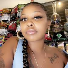 𝐊𝐞𝐘𝐨𝐧𝐚