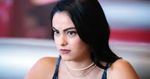 Veronica Fan's Instagram, Twitter & Facebook