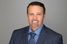 Derek Huntsman's Instagram, Twitter & Facebook