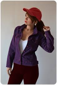 But what happens if they decide to get… even closer? Retro Game Cosplay Closet Julie Of Zombie Ate My Neighbors Archdruid Gaming Contest Gaming Decades The 90s By Tesmoforia Tesmoforia Steem Goldvoice Club