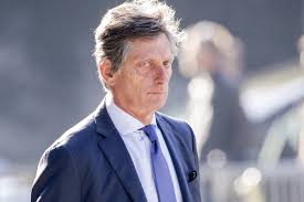 Elle a été créée le 6 janvier 1975 pour succéder à la première chaîne de l'ortf tout juste dissoute. Avec Tf1 M6 Bouygues Devient Le Patron De L Audiovisuel Francais Mais Reste Un Challenger Au Niveau Mondial