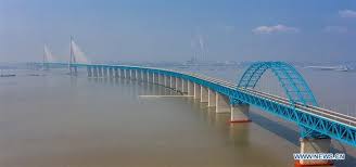 Jembatan ini adalah jembatan lengkung terpanjang di dunia yang hanya. Jembatan Kabel Terpanjang Di Dunia 11 Km Dibuka Di China
