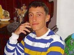 Ci sono voluti dieci anni di dolore, stefano ora potrà riposare in pace. En Stefano Cucchi Killed By Police And Drug Prohibitionism Struggles In Italy