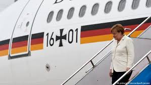 Fragen nach seinem einkommen und vermögen wich der wirtschaftsanwalt lange. Merkel Im Herbst Deutschland Dw 06 09 2018