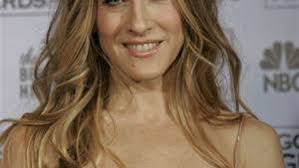 Carrie langer ud efter unge stjerner