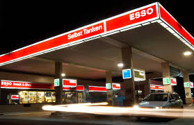 Dann sind die preise über den tag gesehen am niedrigsten, sodass sie bis zu 17 cent oder mehr pro liter sparen können. Adac Untersuchung Nachts Ist Benzin Besonders Teuer Wirtschaft Faz