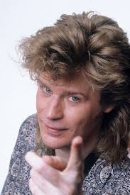 Darryl Hall's high school pic in 1965, and John Oate's in 1966 🎶