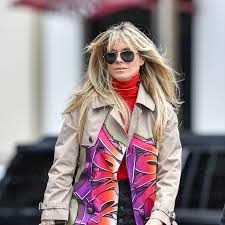 Palm beach multimillionaire jeffrey epstein is a free man, despite sexually abusing dozens of underage girls according to police and prosecutors.read our. Heidi Klum Und Jeffrey Epstein Heidi Wehrt Sich Gegen Privatjet Vorwurf Cosmopolitan