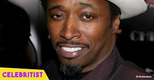 Eddie Griffin warms hearts dancing the two-step with his mother