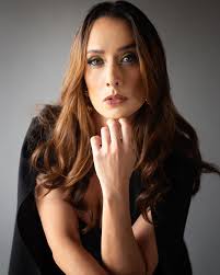 VAREZA by Ruth Varela