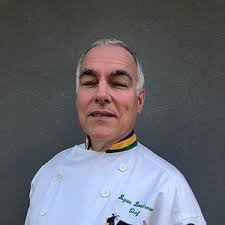 Amazon.com.br: Leah Chase: livros, biografia, última atualização