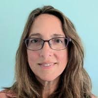 Heather Folsom's Instagram, Twitter & Facebook