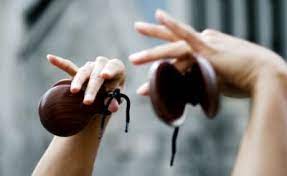 Castanets is the musical project of ray raposa, who has been signed to asthmatic kitty records since 2004. Castanets Dancing And Music Spanish Dance Castanets Flamenco Dancing