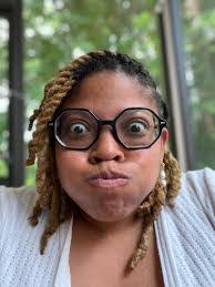 Debra Barry's Instagram, Twitter & Facebook