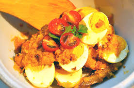 Pisang goreng yang buat sedap selain jenis pisangnya batter atau larutan tepung tu kena betul bancuhan dan ramuannya baru sedap dan rangup. Sambal Goreng Eggs Authentic Indonesian Recipes