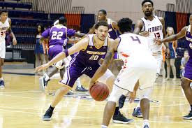 Find out the latest on your favorite ncaa division i mens basketball teams on cbssports.com. Jeremiah Usiosefe Men S Basketball Western Illinois University Athletics