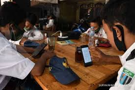 Rumus persamaan kuadrat beserta pengertian, sifat, penyelesaian, materi persamaan kuadrat lengkap smp dan sma serta contoh soal dan pembahasannya. Soal Dan Jawaban Tvri Sma Kamis 23 Juli Pemfaktoran Persamaan Kuadrat