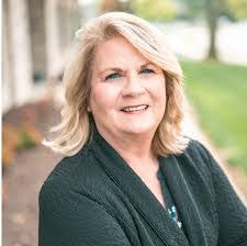 Joann Amos's Instagram, Twitter & Facebook