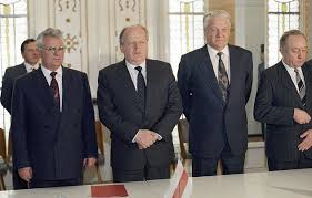 В такому стані він знаходиться після операції на серці. Kravchuk Leonid Makarovich Wikiwand