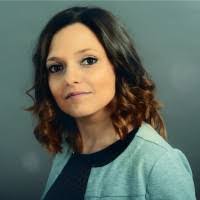 Julia Staub's Instagram, Twitter & Facebook