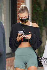 Urbandictionary.com defines camel toe as a vaginal wedgie. Hailey Baldwin Beiber Cameltoe In Green Yoga Pants Taxi Driver Movie