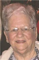 Helen Eads's Instagram, Twitter & Facebook