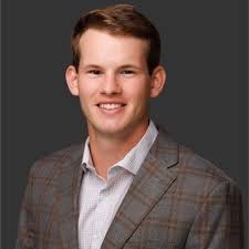 A big thanks to Foundation Risk Partners for giving me the opportunity to  speak at their west coast internship program! I had the privilege of  meeting 13 interns who recently graduated and