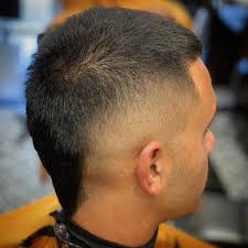 Experts encourage you to do a blur hairstyle on the off chance that you have wide cheekbones, a square face, and a functioning way of life. Bald Fade Semi Kalbo Fade 2020 22 Best Bald Fade Haircut 2020 Best Fade Haircuts The Bald Fade Is One Of The Most Popular Modern Techniques Employed By Barbers