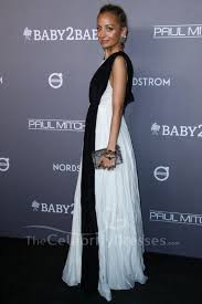 Check spelling or type a new query. Nicole Richie Ballkleid Mit V Ausschnitt 2019 Baby2baby Gala Thecelebritydresses