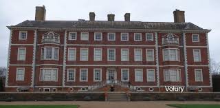 1 Improved daylight management of historic showrooms: a methodology based 