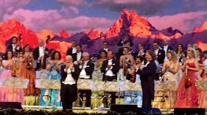 Vezi un recital andré rieu & gheorghe zamfir. Andre Rieu Gheorghe Zamfir Tribute To James Last The Lonely Shepard Youtube