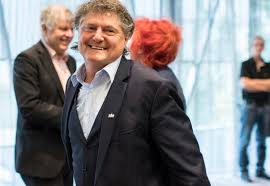 Dank unserem dramatischen Bullshit-Bingo: So verlief die Canepa-PK doppelt  spannend