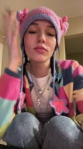 Claire Berube's Instagram, Twitter & Facebook