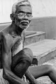He also has a couple random white hairs on his back. Sri Lanka Man With Glasses And White Chest Hair Travel Photo And Essay By Tetsu Ozawa