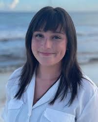 Grace Brandt's Instagram, Twitter & Facebook