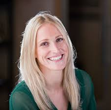 Julie Beynon's Instagram, Twitter & Facebook