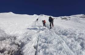 Zwei camps sind oberhalb des basislagers für die besteigung des baruntse vorgesehen. Island Peak Climbing
