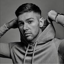 Ross Kidd's Instagram, Twitter & Facebook