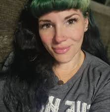 Where to find shops in Asheville that carry crystals and gems for  meditating?