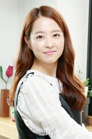 이 대표는 이후 이철희 대통령비서실 정무수석비서관의 연락을 받고 나서야 문 대통령과 통화를 가졌다. ë°•ë³´ì˜ ì˜¬ë§ì¡¸ë§ ì´ëª©êµ¬ë¹„ ì¸í„°ë·° í¬í† 
