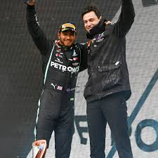 Angefangen hat der sympathische österreicher 1990 und war 1992 in der formel jung, erfolgreich, saturiert nun war es zeit, „etwas sinnvolles zu tun, sagt er. Formel 1 7 Titel Hamilton Grossen Kampf Noch Nicht Gewonnen