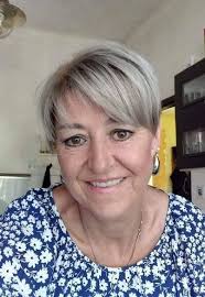 What hairstyle suits women over 60 best?