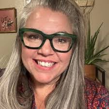 Adele Lovell's Instagram, Twitter & Facebook