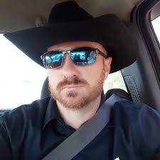 Aaron Hadala (@Aronbacardi)